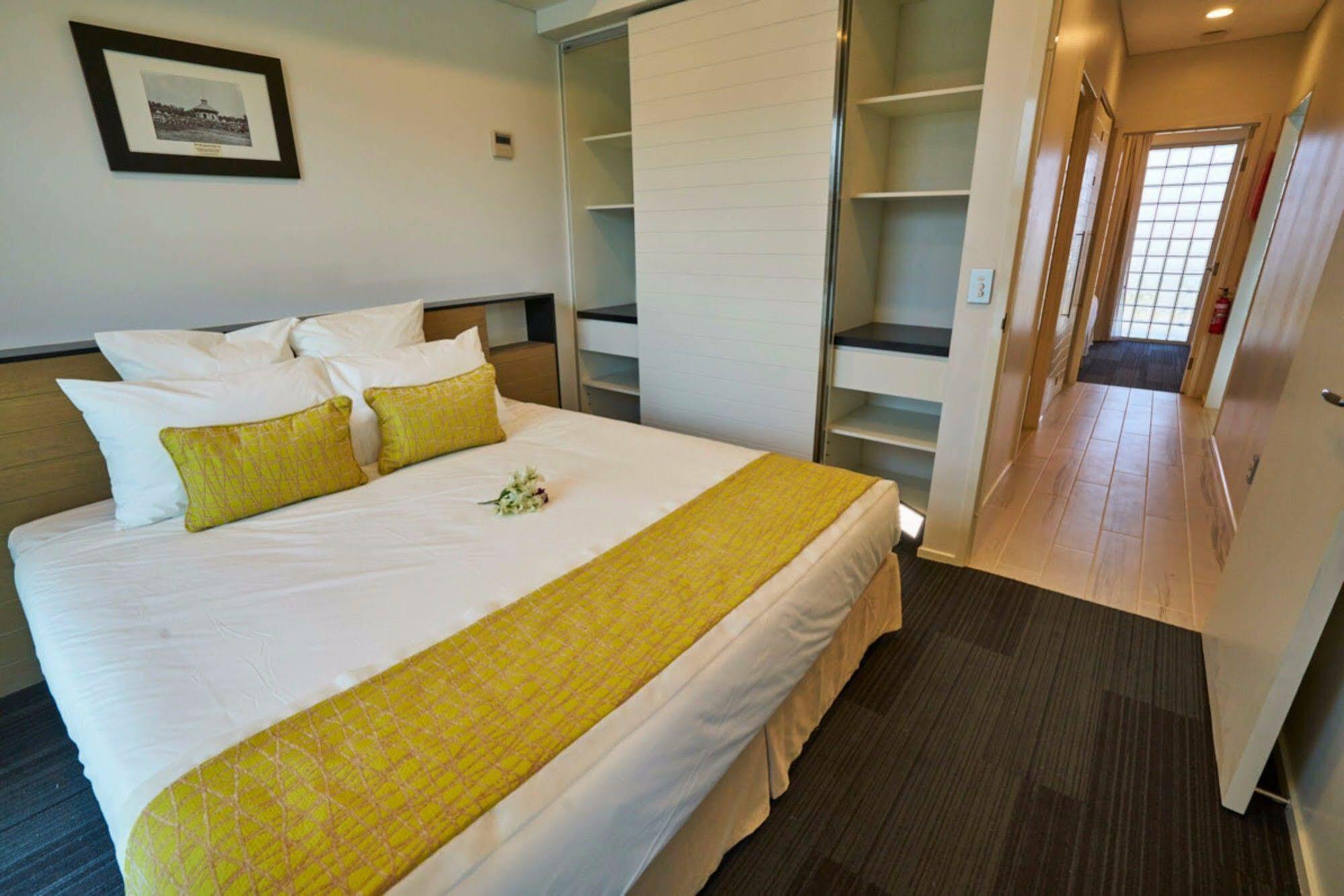 Taumeasina Island Resort Апиа Екстериор снимка